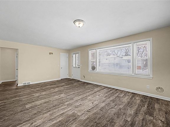 5th image of 57 Milan St