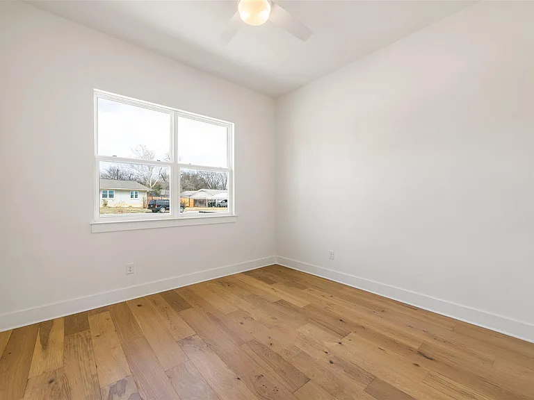 304 E 195th St #304 — Photo 20