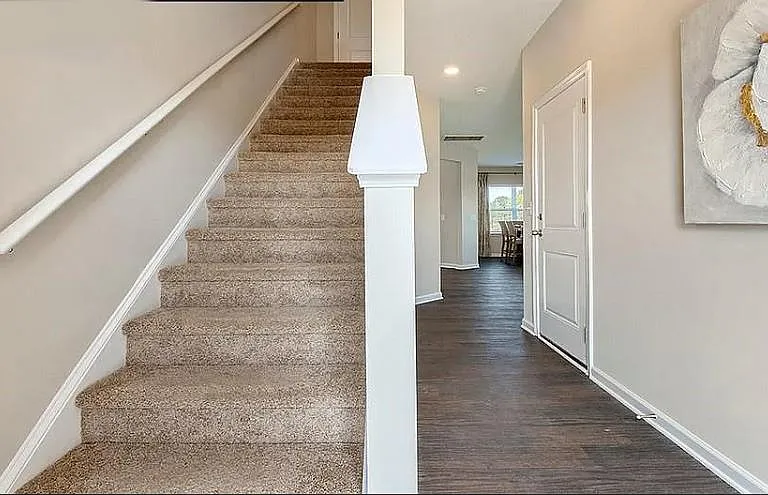 7104 N Mills Rd — Photo 31
