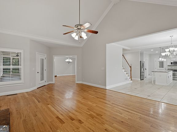 3rd image of 210 Enfield Ln