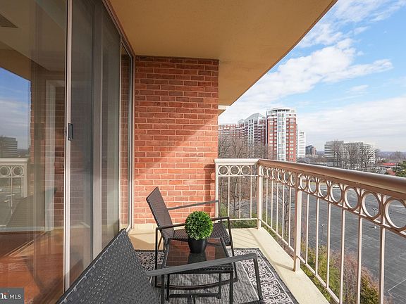 5th image of 5800 Nicholson Ln #1-1101