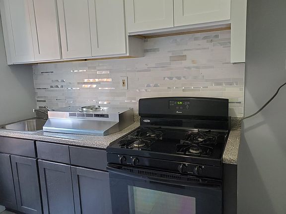 3rd image of 71 Lenox Ave #3L