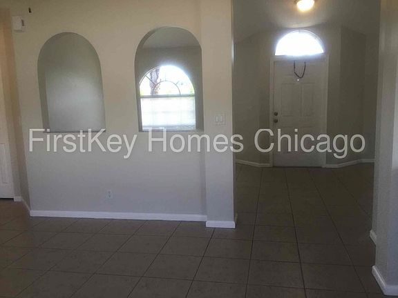5th image of 1120 SW Paar Dr
