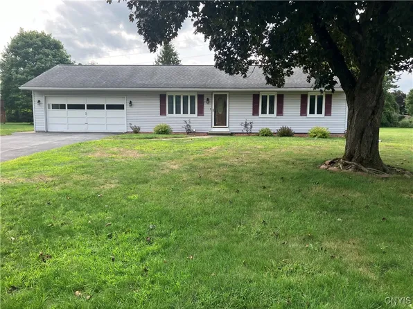 8296 Northgate Dr, Rome, NY 13440