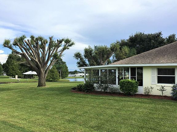 3rd image of 27 Lake Side Trl
