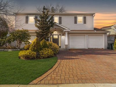 3014 Cheryl Road, Merrick, NY, 11566