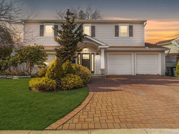 3014 Cheryl Road, Merrick, NY 11566