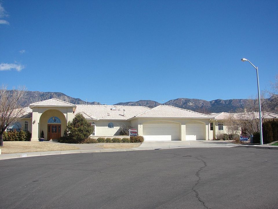 Enormous 1-Level Home!