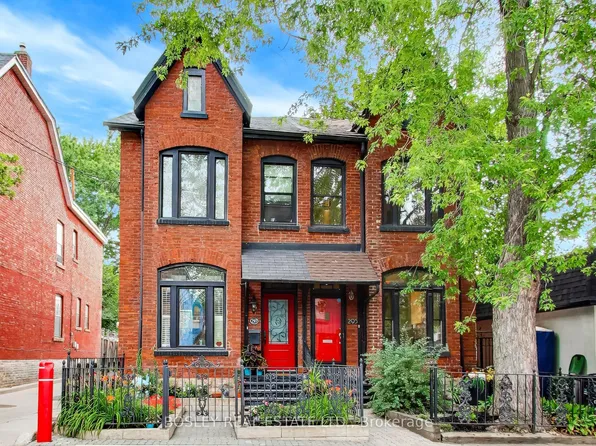 295 Seaton St, Toronto, ON M5A 2T6