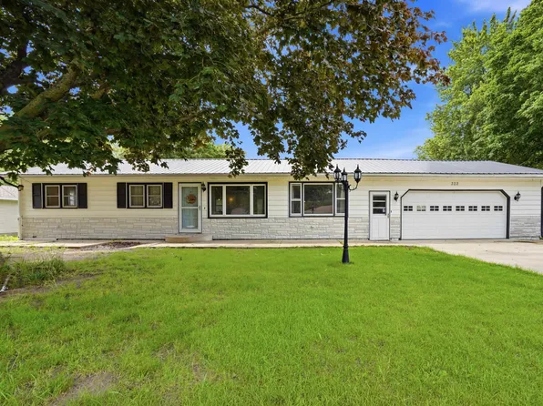 322 Crestridge Dr, Waterloo, IA 50702