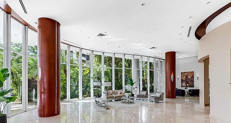2475 Brickell Ave #709 — Photo 8