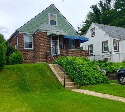 2nd image of 747 Bement Ave