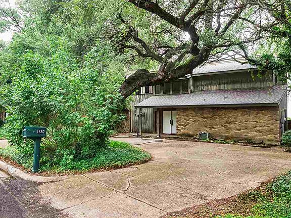 4th image of 1657 Cherry Creek Dr