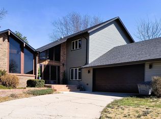 1302 4th Terrace Dr, Larned, KS 67550