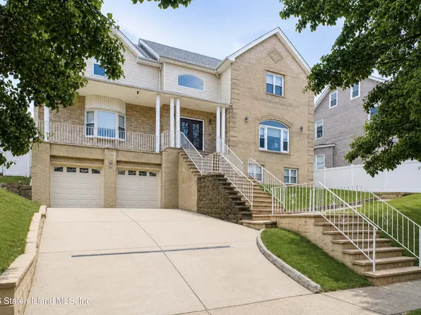 74 Craig Ave