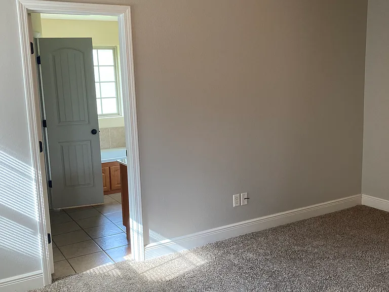 3191 W Melbourne St — Photo 9
