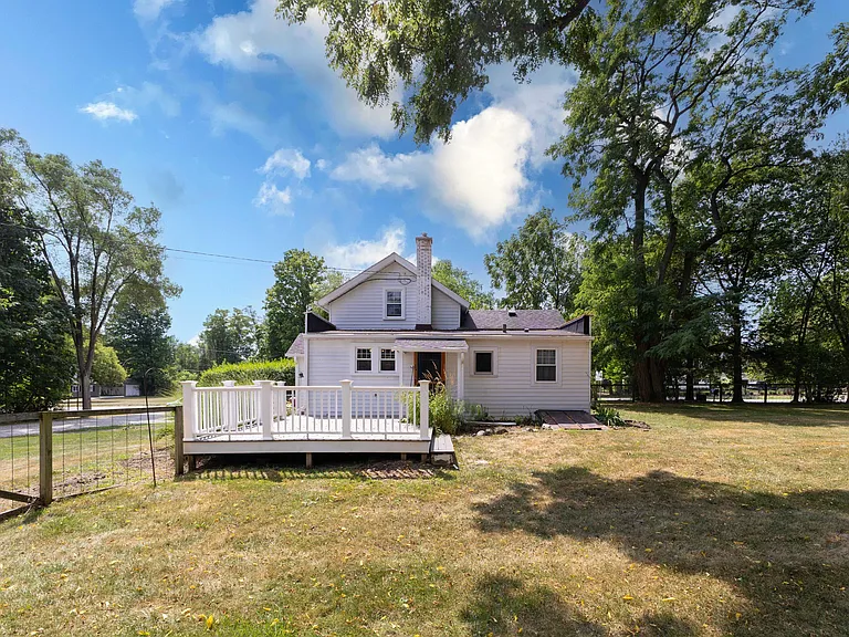5071 Plymouth Rd — Photo 32