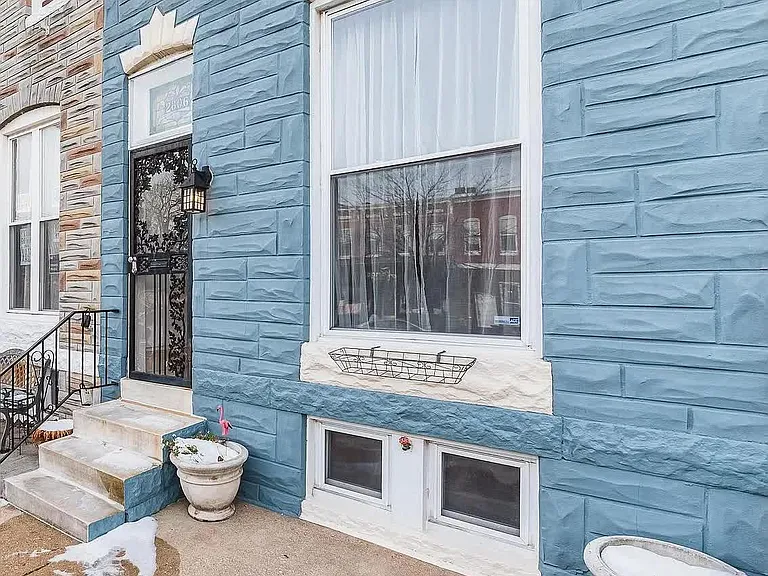 2806 Huntingdon Ave — Photo 2
