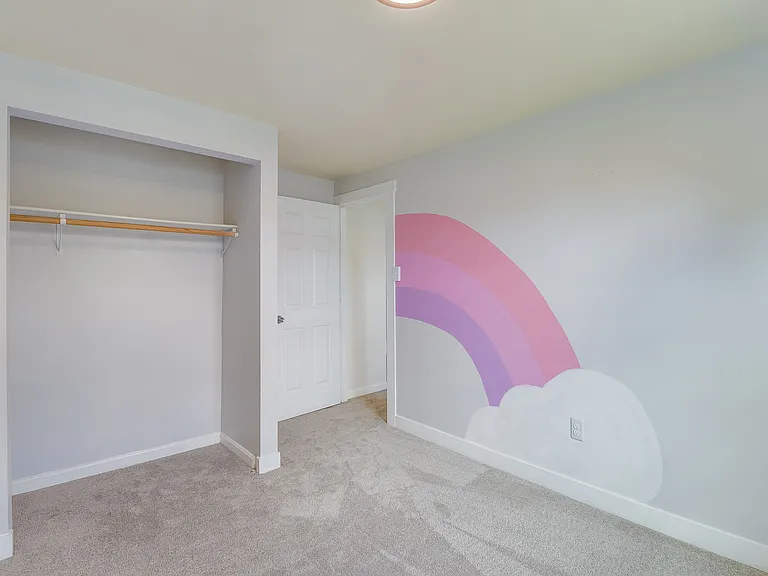 1806 Glendale Ln — Photo 15