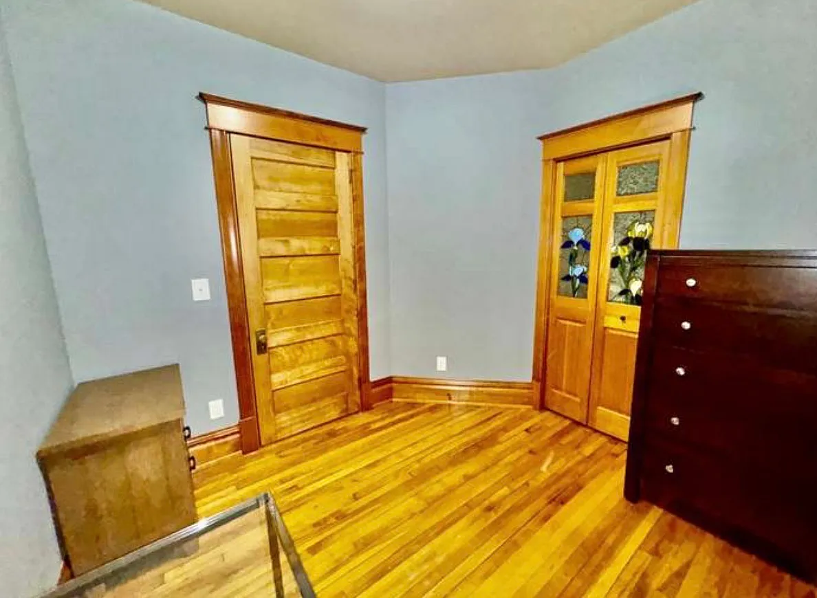 Building Photo - 3033 3rd Ave S #1