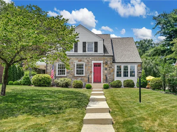 1127 Raymond Ave, Bethlehem, PA 18018