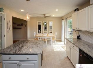 13697 V St, Omaha, NE 68137