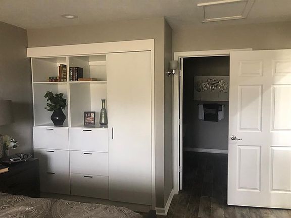 4th image of 3504 Balboa Cir