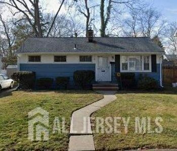 65 Willow Rd, Metuchen, NJ, 08840