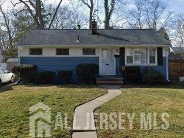 65 Willow Rd, Metuchen, NJ 08840
