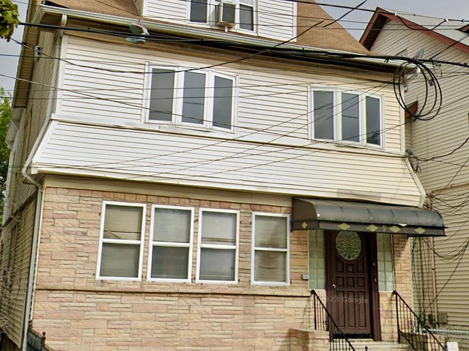 1st image of 9 Western Pkwy APT 3