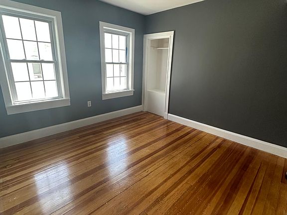 5th image of 134 Elm St #136