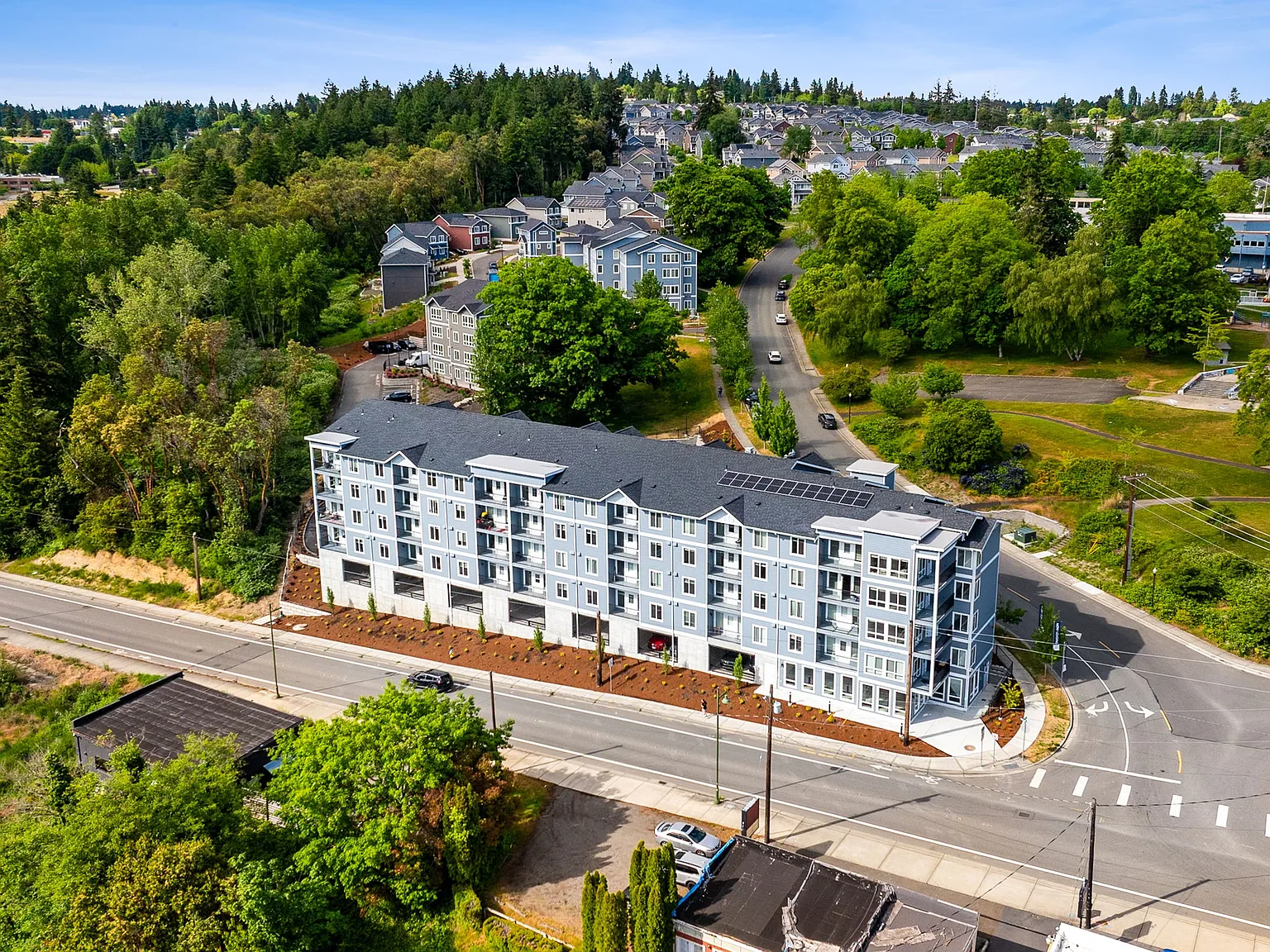 The Landing at Harbor Pointe — Photo 4