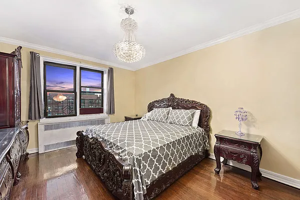 Sold by Compass | media 3