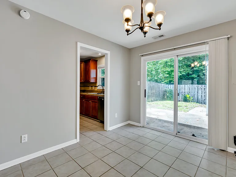 413 Longleaf Rd — Photo 8