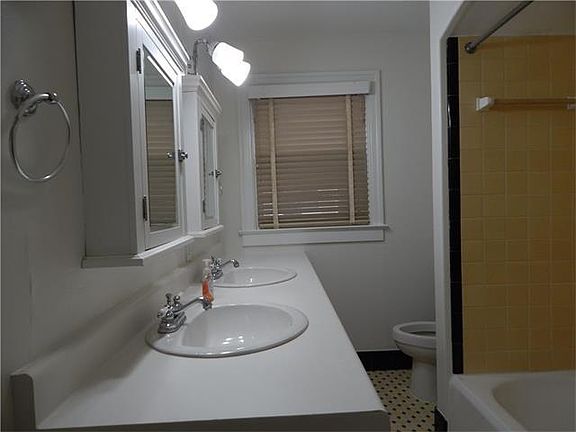 5th image of 1708 Mohle Dr #A