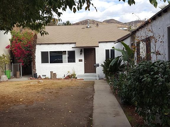 4th image of 7956 De Garmo Ave