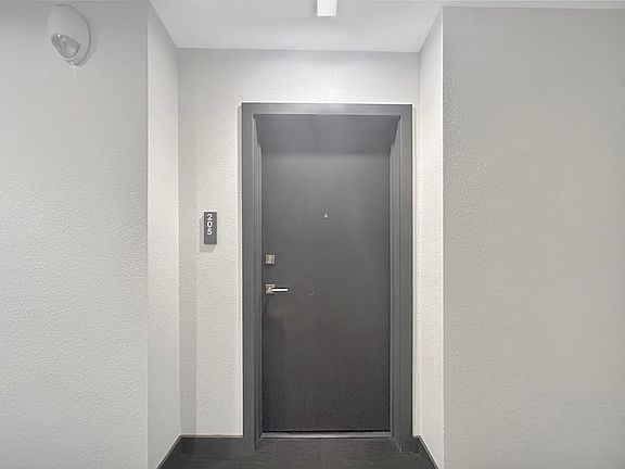 3rd image of 1616 S Broadway
