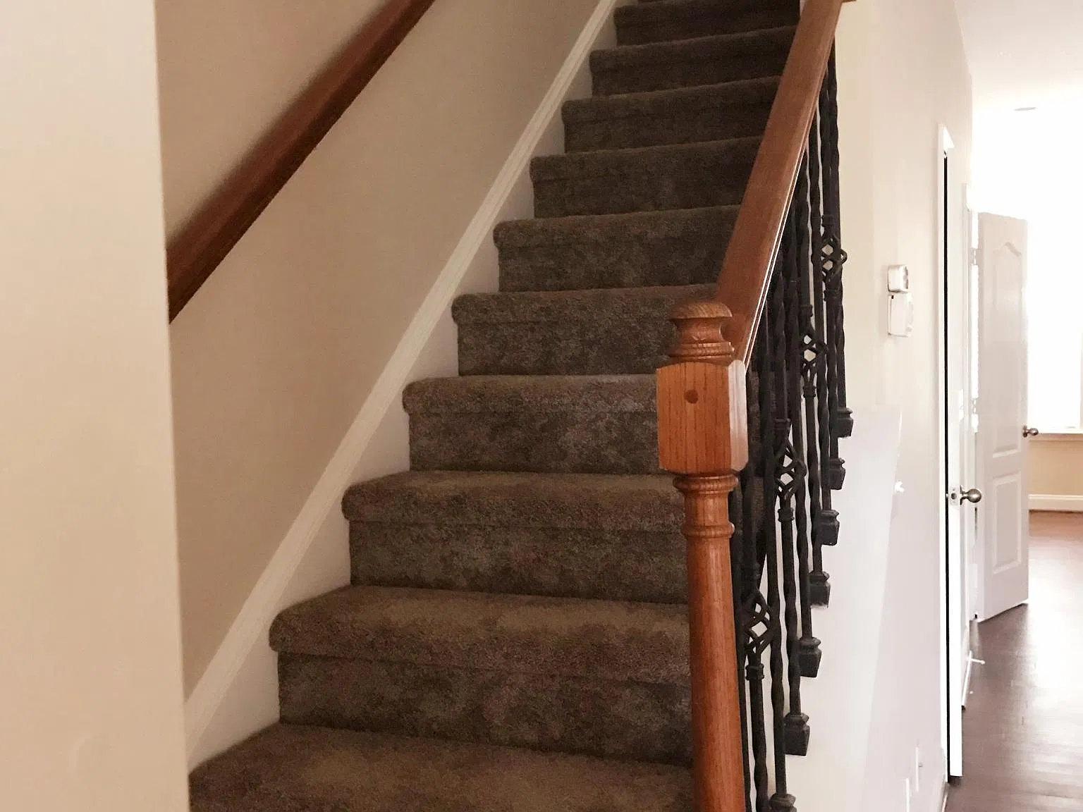 2 bed, 2.5 bath, 1600 sqft, $2,100 — Photo 4