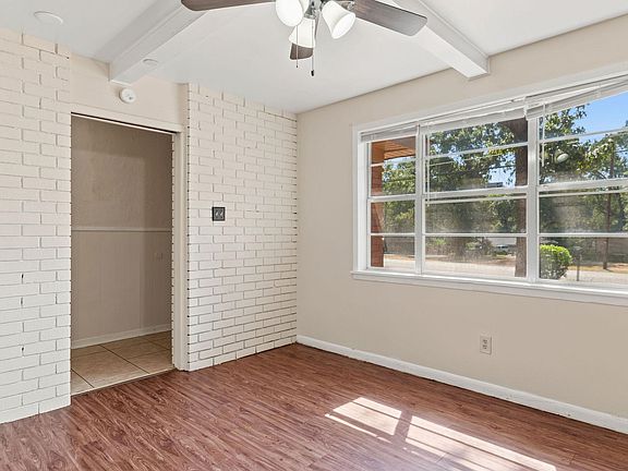 5th image of 509 Helane Ln