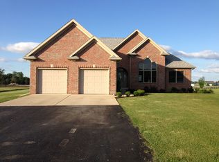 3926 N Otter Creek Rd, Monroe, MI 48161