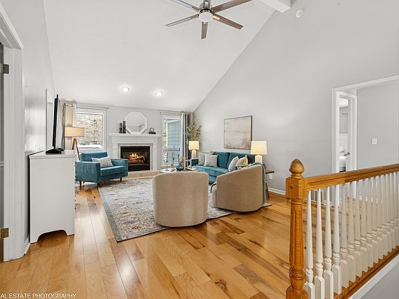 2nd image of 2381 Shoreham Highlands St