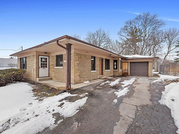 3rd image of 27W362 Sunnyside Ave