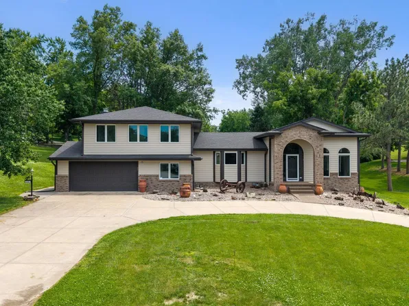11211 Kentucky Rd, Papillion, NE 68133