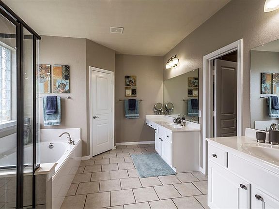 5th image of 121 Lamar Canyon Ln