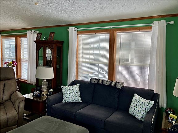 5th image of 116 Oakleaf Dr