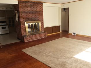 516 Maple Ave, Willow Springs, IL 60480