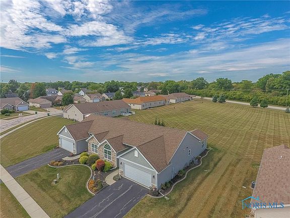 3rd image of 8420 Birchwood Ln
