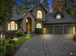 17911 50th St E, Lake Tapps, WA 98391