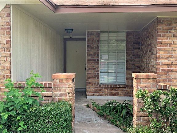 4th image of 2314 Woodbough Ct