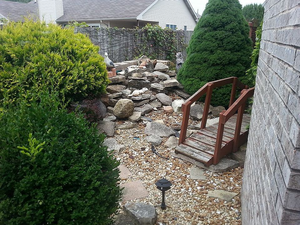 1st image of 205 Cornell Dr